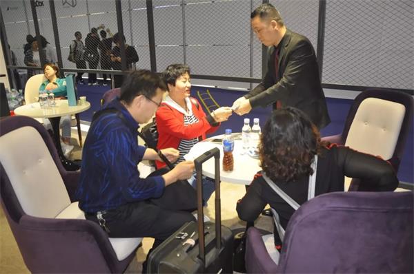 鸿业家具第43届家博会圆满乐成